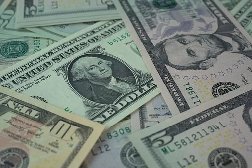 公司注冊(cè)的時(shí)候是選擇認(rèn)繳還是實(shí)繳？