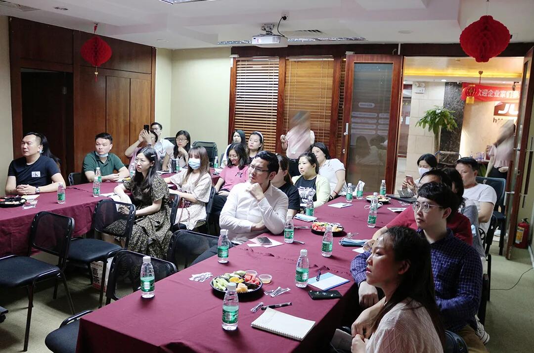 “兩會(huì)政策對(duì)企業(yè)利弊的分析”沙龍圓滿結(jié)束