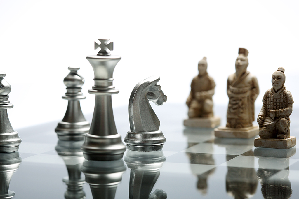 千庫網(wǎng)_靜物兵馬俑國際象棋_攝影圖編號363552