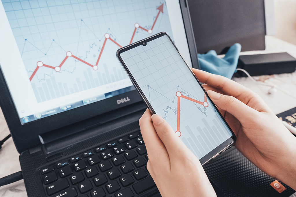 注冊(cè)香港公司包開戶業(yè)務(wù)嗎?可以在內(nèi)地開戶嗎